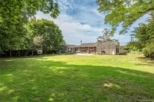 27 West Side Ave, East Quogue, NY 11942 - Photo 10