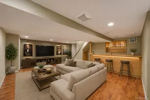 2 Briggs St, Hicksville, NY 11801 - Photo 20