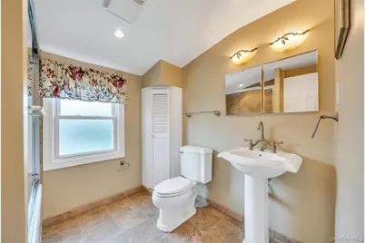 2 Briggs Street, Hicksville, NY 11801 - Photo 16