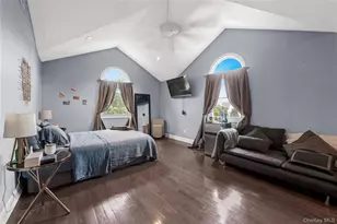 206 N 7th St, Lindenhurst, NY 11757 - Photo 18