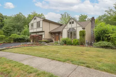 268 W Central Avenue, Pearl River, NY 10965 - Photo 2