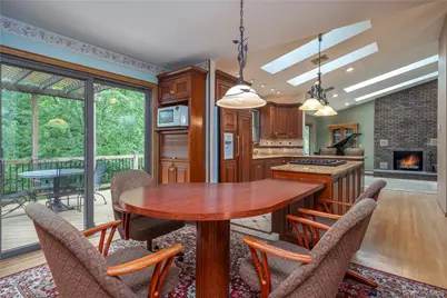 268 W Central Avenue, Pearl River, NY 10965 - Photo 8