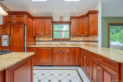 268 W Central Avenue, Pearl River, NY 10965 - Photo 6