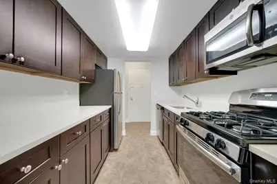 505 White Plains Road #3D, Eastchester, NY 10709 - Photo 14