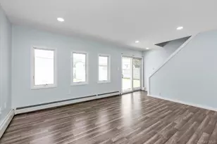 5 Trumpet Ln, Levittown, NY 11756 - Photo 2