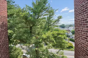 1111 Midland Ave, Bronxville, NY 10708 - Photo 18