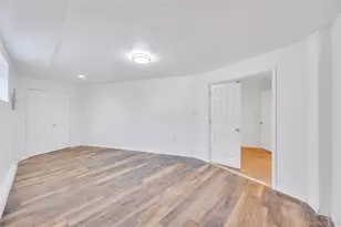 140-14 Charles Ln, Springfield Gardens, NY 11413 - Photo 34