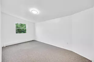 140-14 Charles Ln, Springfield Gardens, NY 11413 - Photo 14
