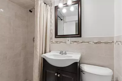 20 Beverly Parkway, Freeport, NY 11520 - Photo 14