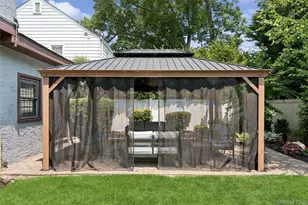 20 Beverly Pkwy, Freeport, NY 11520 - Photo 24