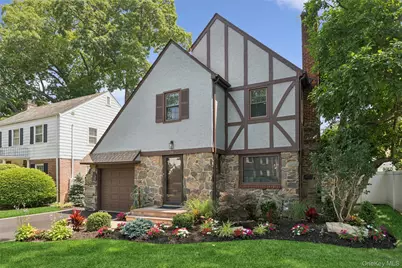 20 Beverly Parkway, Freeport, NY 11520 - Photo 22