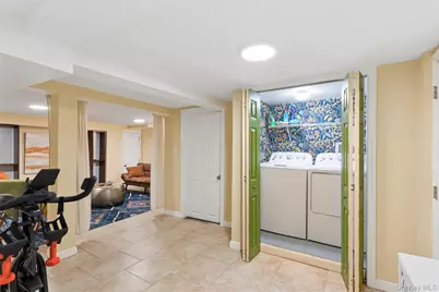 20 Beverly Parkway, Freeport, NY 11520 - Photo 20