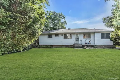 61 Redwood Lane, Massapequa Park, NY 11762 - Photo 10
