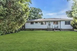 61 Redwood Ln, Massapequa Park, NY 11762 - Photo 10