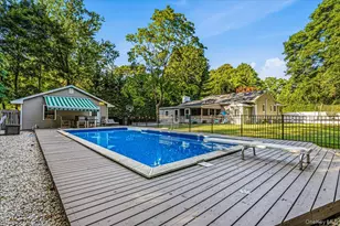 16 Old Stump Rd, Brookhaven, NY 11719 - Photo 30