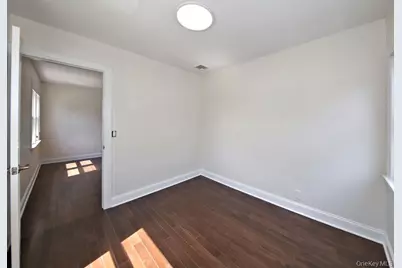 139 Waverly Avenue #2nd Floor Right, Mamaroneck, NY 10543 - Photo 4