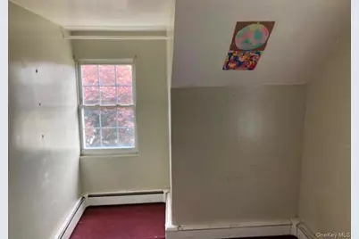 40 East Avenue, Freeport, NY 11520 - Photo 12