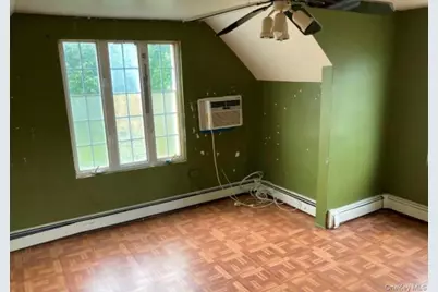 40 East Avenue, Freeport, NY 11520 - Photo 20