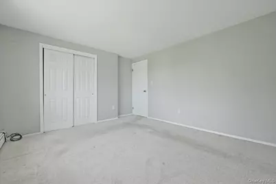258 Marguerite Avenue, Floral Park, NY 11001 - Photo 28