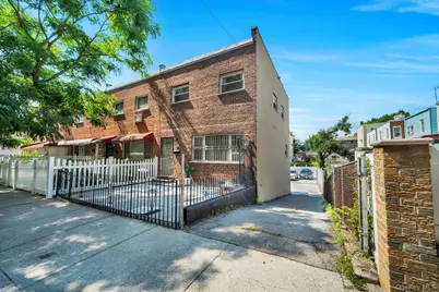 2067 Chatterton Avenue, Bronx, NY 10472 - Photo 2