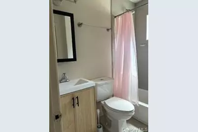 84 N 17th Street, Wheatley Heights, NY 11798 - Photo 4