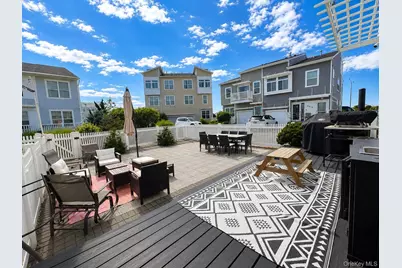 138 Beach 74th Street, Arverne, NY 11692 - Photo 16