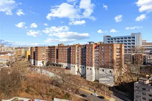 2630 Kingsbridge Terrace, Bronx, NY 10463 - Photo 18