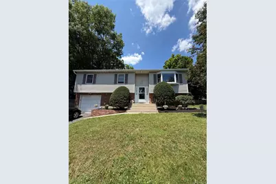 7 Twin Court, Pearl River, NY 10965 - Photo 1