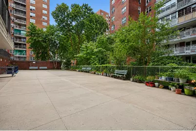 4310 Kissena Boulevard #6B, Flushing, NY 11355 - Photo 30
