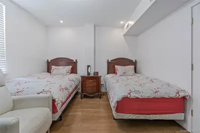 555 Flushing Avenue #7L, Brooklyn, NY 11206 - Photo 24