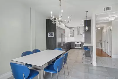 555 Flushing Avenue #7L, Brooklyn, NY 11206 - Photo 10