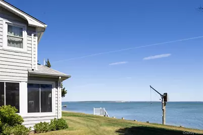 300 Terry Path, Mattituck, NY 11952 - Photo 4