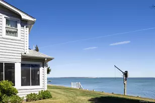 300 Terry Path, Mattituck, NY 11952 - Photo 4