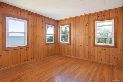 300 Terry Path, Mattituck, NY 11952 - Photo 12