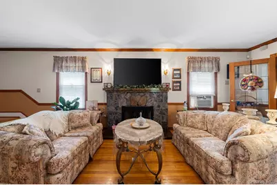 36 Lafayette Avenue, Lynbrook, NY 11563 - Photo 8