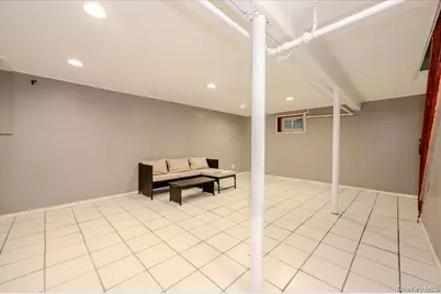 295 Maryland Avenue, Freeport, NY 11520 - Photo 20