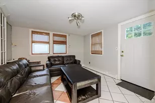 295 Maryland Ave, Freeport, NY 11520 - Photo 6