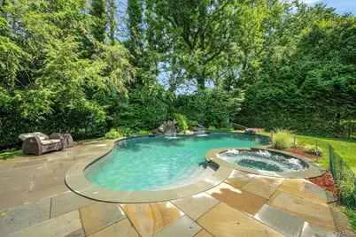 514 Esplanade, Pelham, NY 10803 - Photo 40