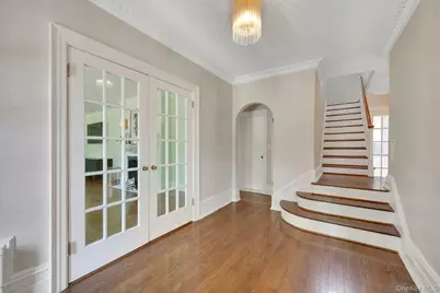 514 Esplanade, Pelham, NY 10803 - Photo 8