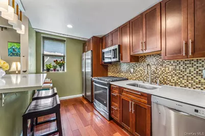 604 Tompkins Avenue #A2, Mamaroneck, NY 10543 - Photo 8