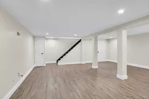 30 Sarina Dr, Commack, NY 11725 - Photo 24