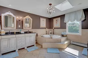 257 Shadybrook Ln, West Islip, NY 11795 - Photo 28