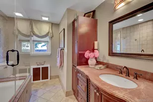 257 Shadybrook Ln, West Islip, NY 11795 - Photo 30