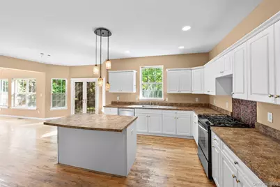 72 Sweetgum Lane, Miller Place, NY 11764 - Photo 26