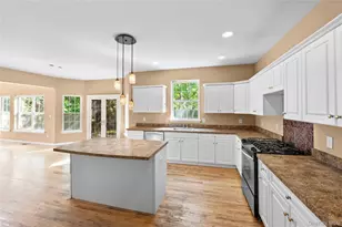 72 Sweetgum Ln, Miller Place, NY 11764 - Photo 26