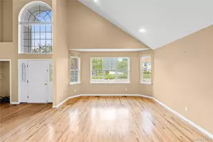 72 Sweetgum Ln, Miller Place, NY 11764 - Photo 16