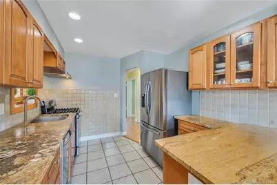 374 Rockaway Parkway, Valley Stream, NY 11580 - Photo 4