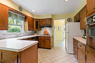 8 McKenna Pl, Mamaroneck, NY 10543 - Photo 10