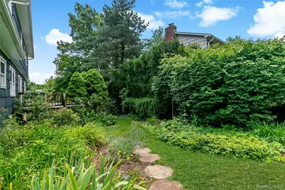 8 McKenna Place, Mamaroneck, NY 10543 - Photo 24