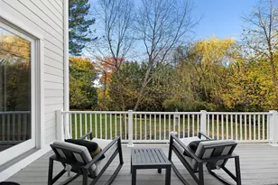 144 Round Swamp Rd, Huntington, NY 11743 - Photo 18